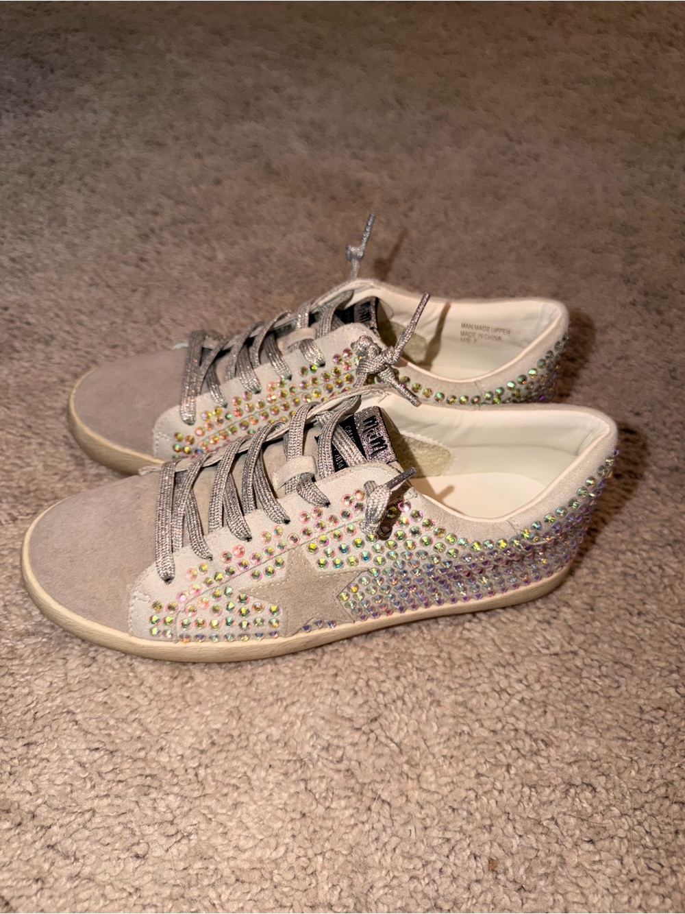 Mi.iM Joann Rhinestone Star Sneakers Gray Suede Size 7